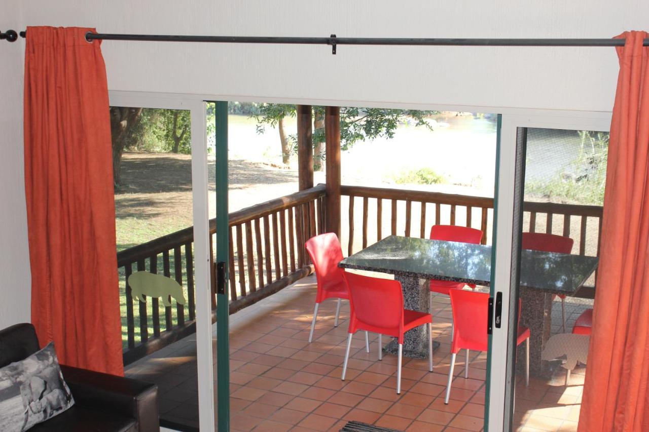 Ekuthuleni River Front Chalets Maruleng Eksteriør billede