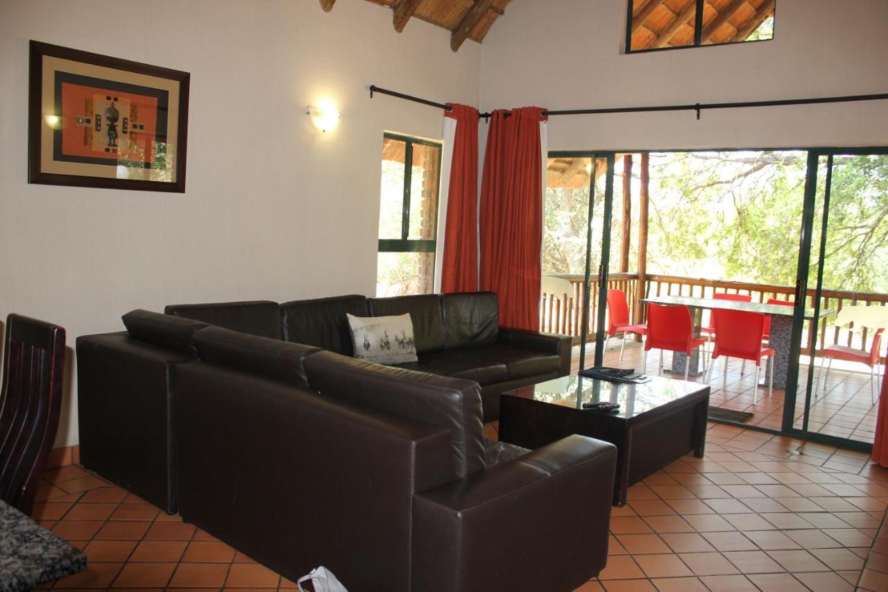 Ekuthuleni River Front Chalets Maruleng Eksteriør billede