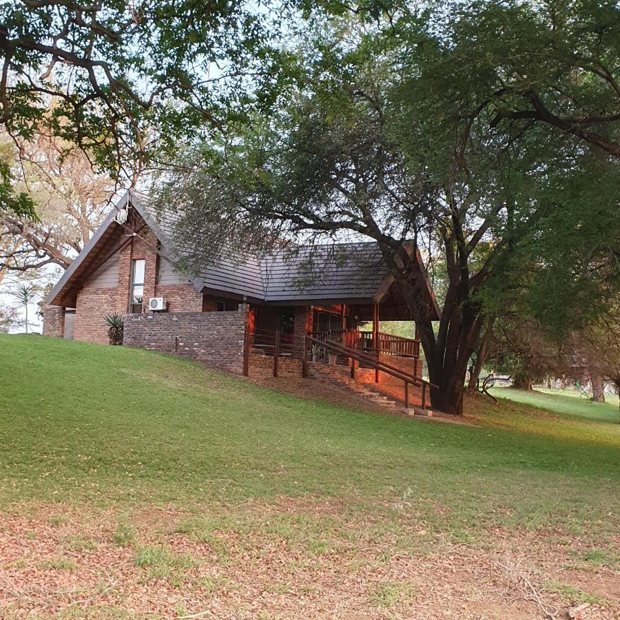 Ekuthuleni River Front Chalets Maruleng Eksteriør billede