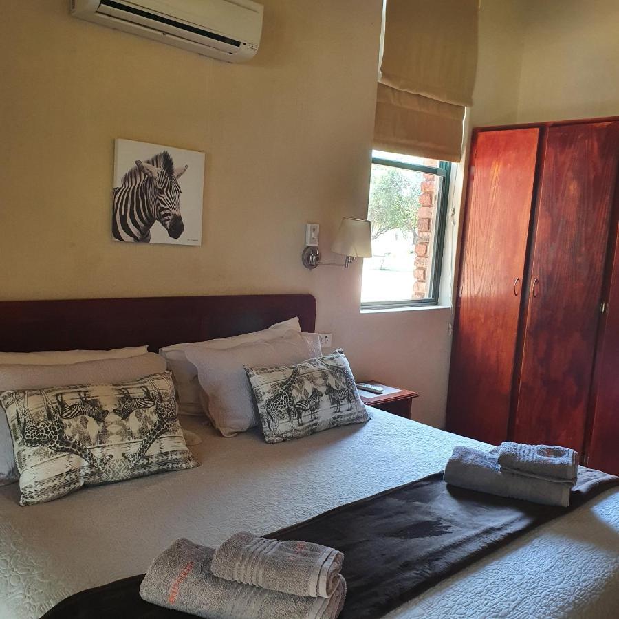 Ekuthuleni River Front Chalets Maruleng Eksteriør billede