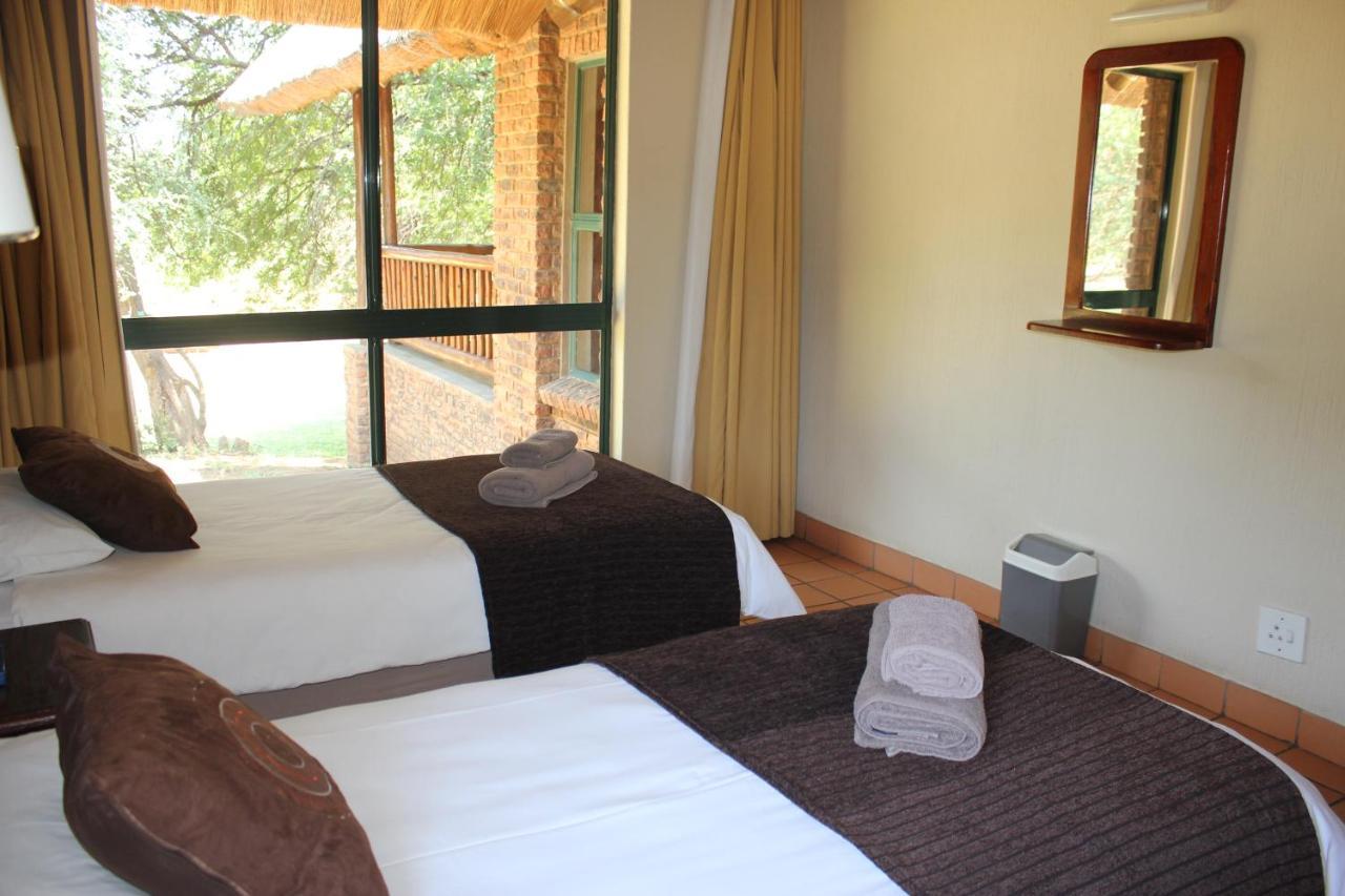 Ekuthuleni River Front Chalets Maruleng Eksteriør billede
